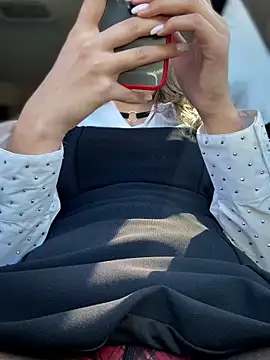 YOUR-KARINA online show from 03/28/26, 05:30