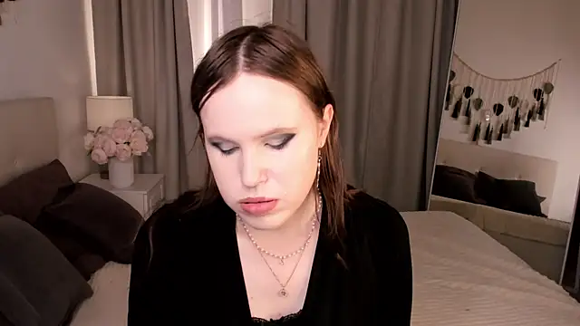 Snapshot of EffieMinki chatting on 06/25/26, 09:42 EffieMinki online show from 06/25/26, 09:42