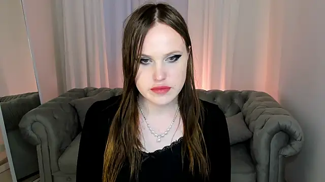 Snapshot of EffieMinki chatting on 07/05/26, 04:19 EffieMinki online show from 07/05/26, 04:19