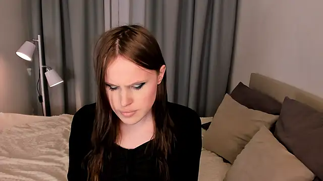 EffieMinki online show from 04/09/26, 09:10