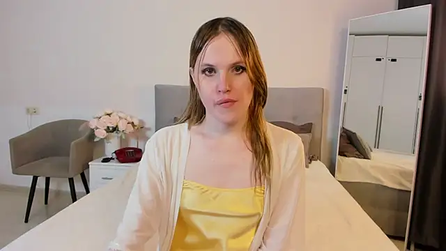 EffieMinki online show from 11/13/25, 05:44