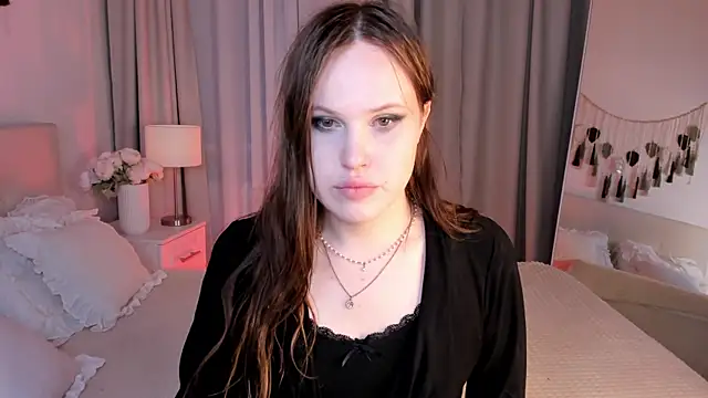 Snapshot of EffieMinki chatting on 07/02/26, 09:32 EffieMinki online show from 07/02/26, 09:32