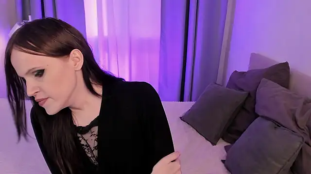 Snapshot of EffieMinki chatting on 02/18/26, 09:22 EffieMinki online show from 02/18/26, 09:22