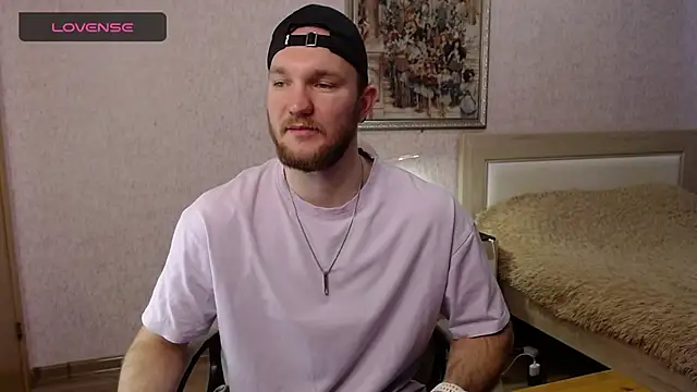 Snapshot of Toress1 chatting on 02/28/26, 11:21 Toress1 online show from 02/28/26, 11:21