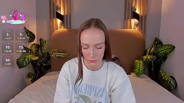 Kira Quinn online show from 11/01/25, 06:51