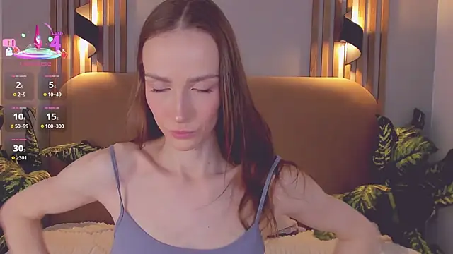 Kira Quinn online show from 12/23/25, 07:18