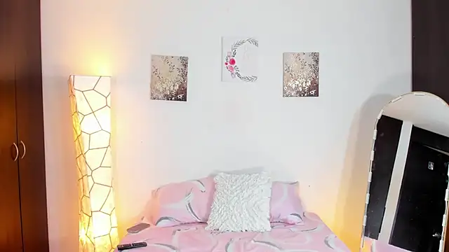 SarahCinnamon- online show from 02/07/26, 08:39