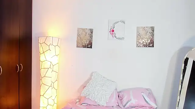 SarahCinnamon- online show from 02/13/26, 08:20