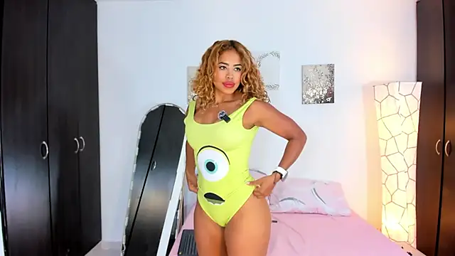 SarahCinnamon- online show from 04/08/26, 07:48