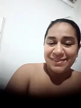 emiligrey  online show from 05/19/26, 10:33