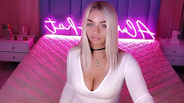 AllwaysHotJ online show from 02/20/26, 02:08