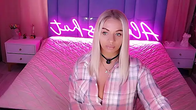 AllwaysHotJ online show from 03/24/26, 01:49