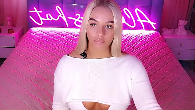 AllwaysHotJ online show from 02/03/26, 06:40