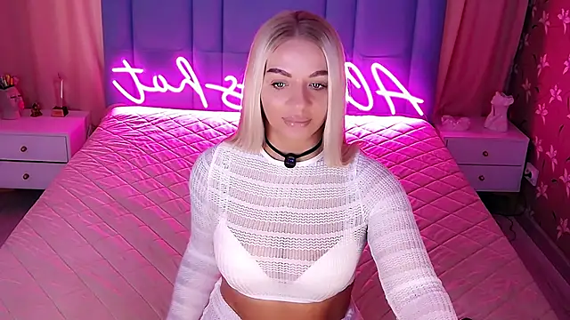 AllwaysHotJ online show from 04/12/26, 02:15