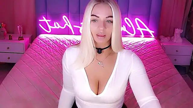 AllwaysHotJ online show from 02/19/26, 01:57