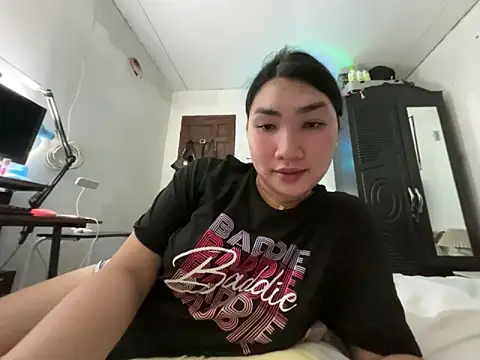 Miss Deliciousness online show from 03/11/26, 06:51