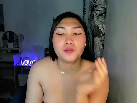 Miss Deliciousness online show from 02/25/25, 03:53