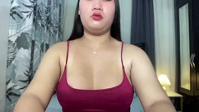 Miss Deliciousness online show from 11/04/25, 04:11