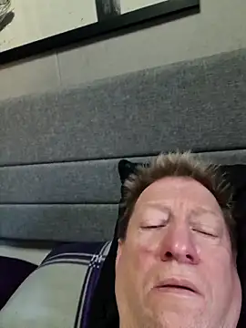 tomtom111111 online show from 02/21/25, 02:27