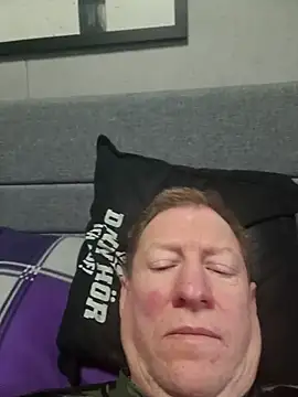 tomtom111111 online show from 01/09/26, 12:12