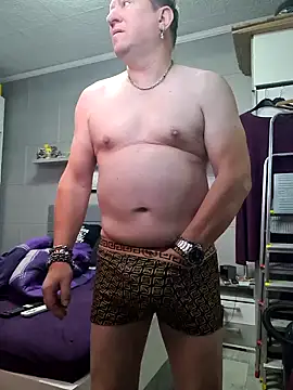 tomtom111111 online show from 12/31/24, 09:42