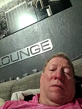 tomtom111111 online show from 10/11/25, 10:00