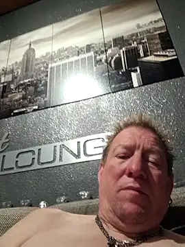 tomtom111111 online show from 10/02/25, 11:08