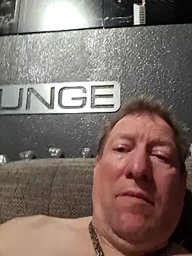 tomtom111111 online show from 11/13/25, 04:00