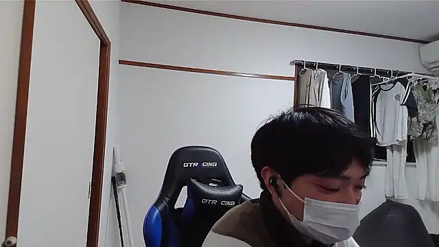 pychan online show from 12/20/25, 02:42