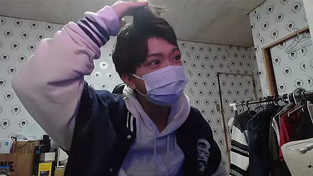 pychan online show from 12/04/24, 10:40