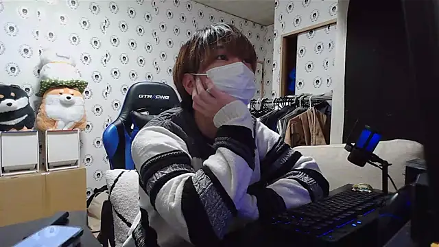 pychan online show from 03/14/25, 11:23