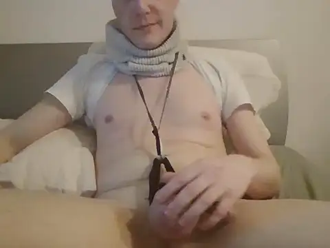 iluvhottenns online show from 03/26/26, 05:22