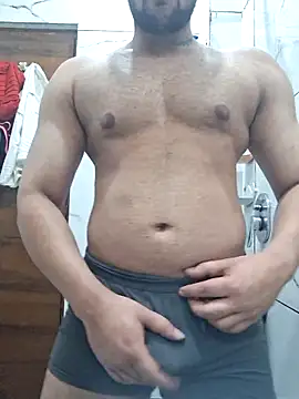 Snapshot of GYMBOY0071 chatting on 03/13/26, 08:58 GYMBOY0071 online show from 03/13/26, 08:58