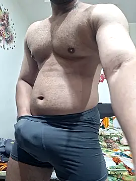 Snapshot of GYMBOY0071 chatting on 03/11/26, 08:08 GYMBOY0071 online show from 03/11/26, 08:08