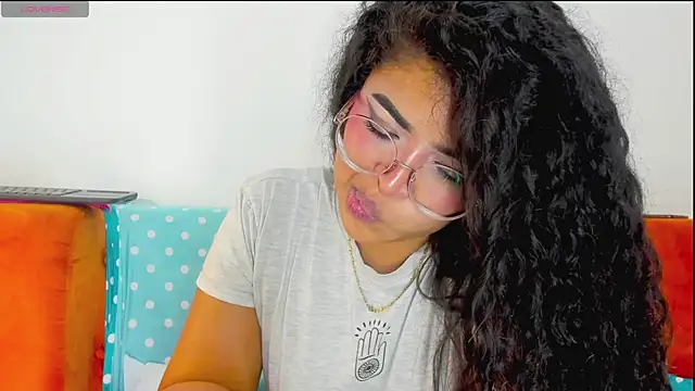 moana taylor online show from 04/19/26, 06:10