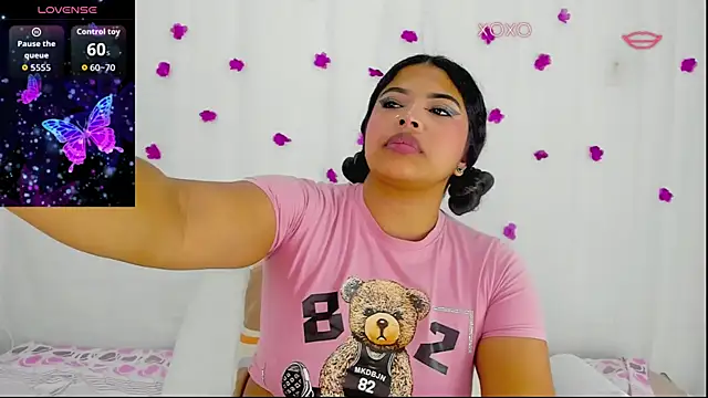 Snapshot of moana_taylor chatting on 12/18/25, 10:41 moana taylor online show from 12/18/25, 10:41