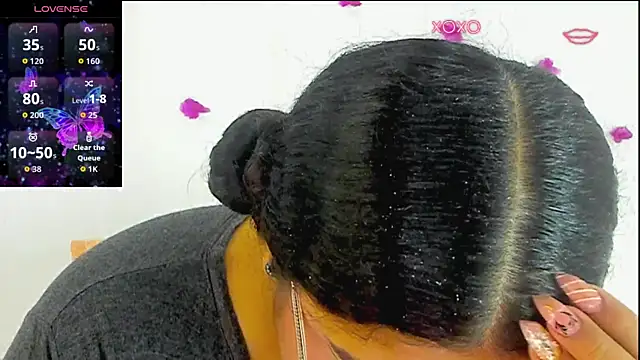 Snapshot of moana_taylor chatting on 12/17/25, 12:54 moana taylor online show from 12/17/25, 12:54