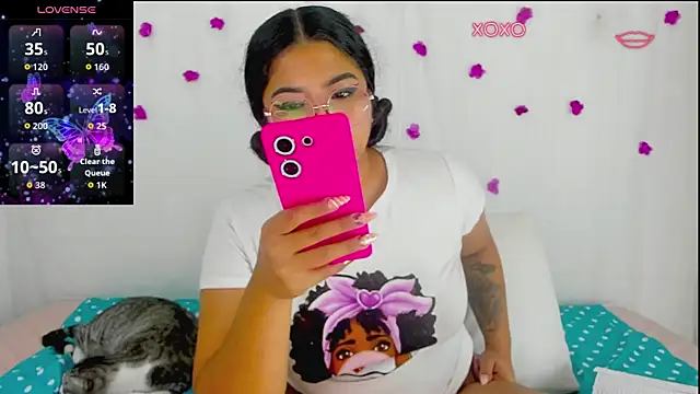 Snapshot of moana_taylor chatting on 12/21/25, 05:25 moana taylor online show from 12/21/25, 05:25