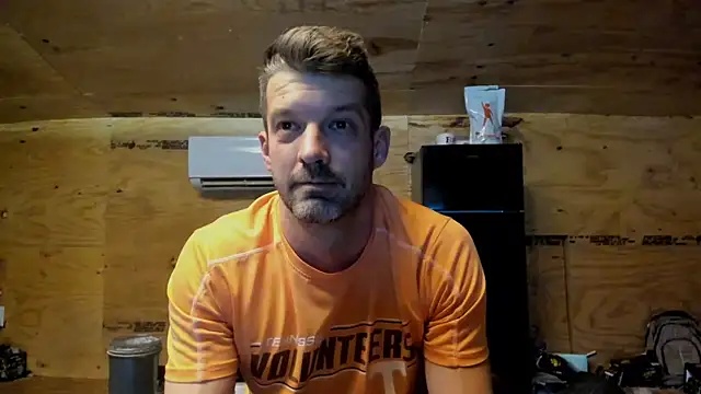 Snapshot of Kenny_Kyle chatting on 10/15/25, 03:49 Kenny Kyle online show from 10/15/25, 03:49