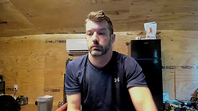 Snapshot of Kenny_Kyle chatting on 09/26/25, 02:24 Kenny Kyle online show from 09/26/25, 02:24