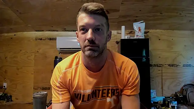 Snapshot of Kenny_Kyle chatting on 09/15/25, 01:55 Kenny Kyle online show from 09/15/25, 01:55