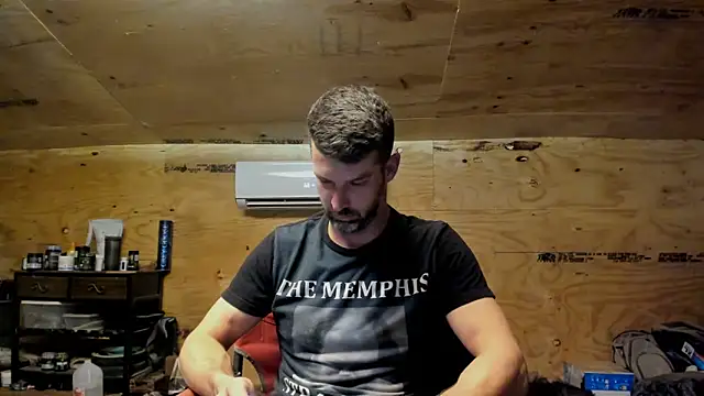 Snapshot of Kenny_Kyle chatting on 03/18/25, 01:02 Kenny Kyle online show from 03/18/25, 01:02