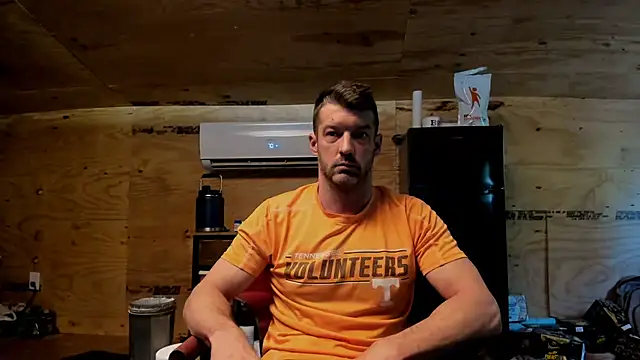 Snapshot of Kenny_Kyle chatting on 09/19/25, 03:16 Kenny Kyle online show from 09/19/25, 03:16