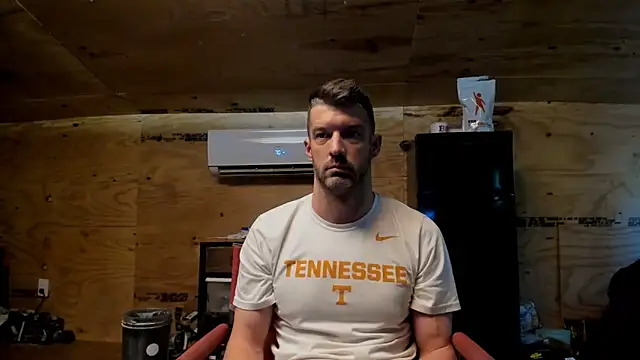Snapshot of Kenny_Kyle chatting on 09/30/25, 01:28 Kenny Kyle online show from 09/30/25, 01:28
