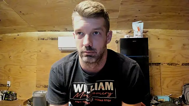 Snapshot of Kenny_Kyle chatting on 10/11/25, 01:17 Kenny Kyle online show from 10/11/25, 01:17