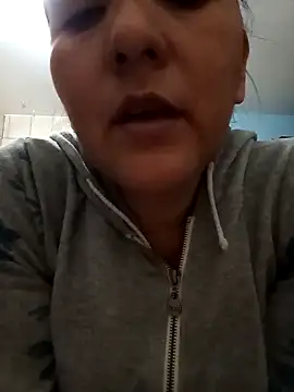 Gatubela212 online show from 10/03/25, 11:06