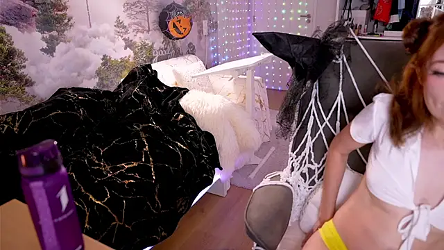 Cissy Glitter online show from 11/01/25, 08:46