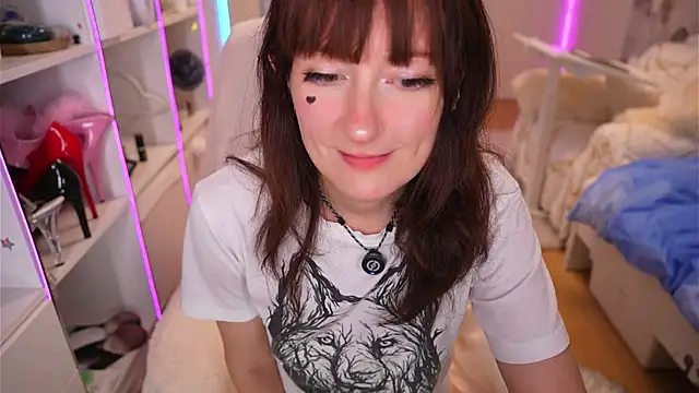 Cissy Glitter online show from 05/09/26, 06:33