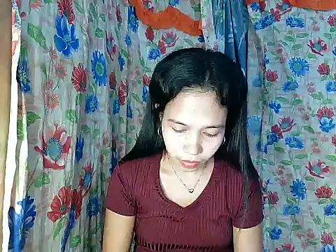 PinaySkinnyGirl online show from 02/09/26, 10:35