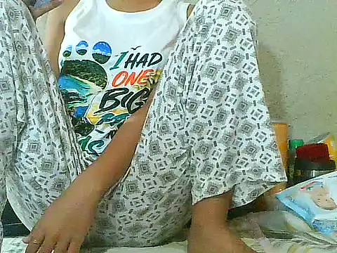 Snapshot of PinaySkinnyGirl chatting on 06/28/26, 10:27 PinaySkinnyGirl online show from 06/28/26, 10:27